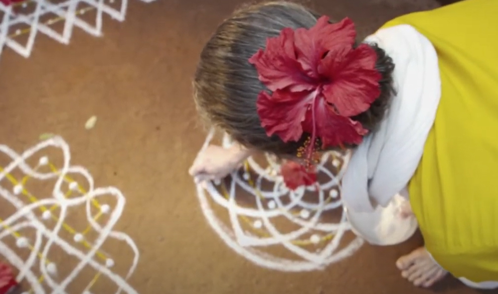 Connect the outer world to your inner world. Understand the cultural, spiritual and aesthetic aspects of Kolam (the art of making patterns on floor with powder) and experience the effect on the conscious and subconscious self.